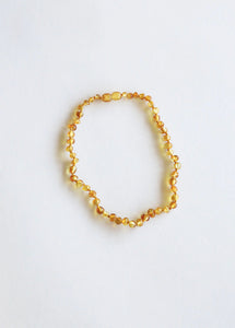 Amber Teething Necklace - Lilac + Mae